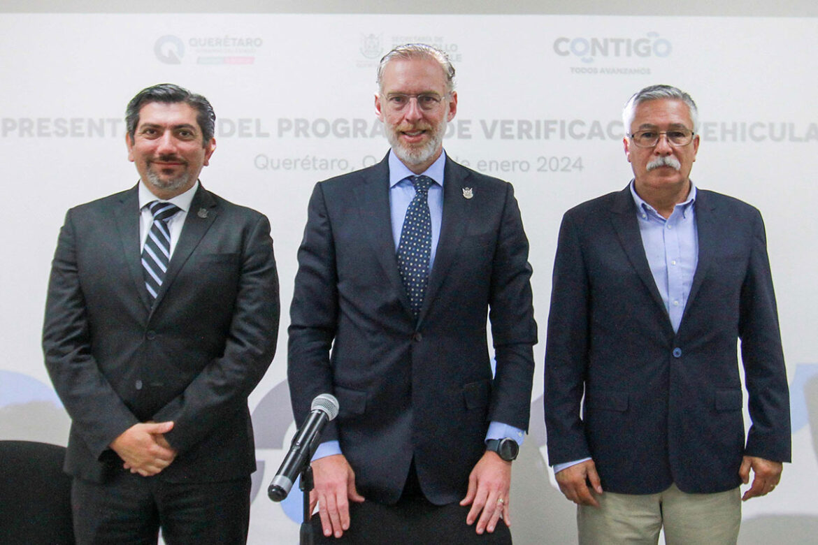 Anuncian descuento en multas de verificación