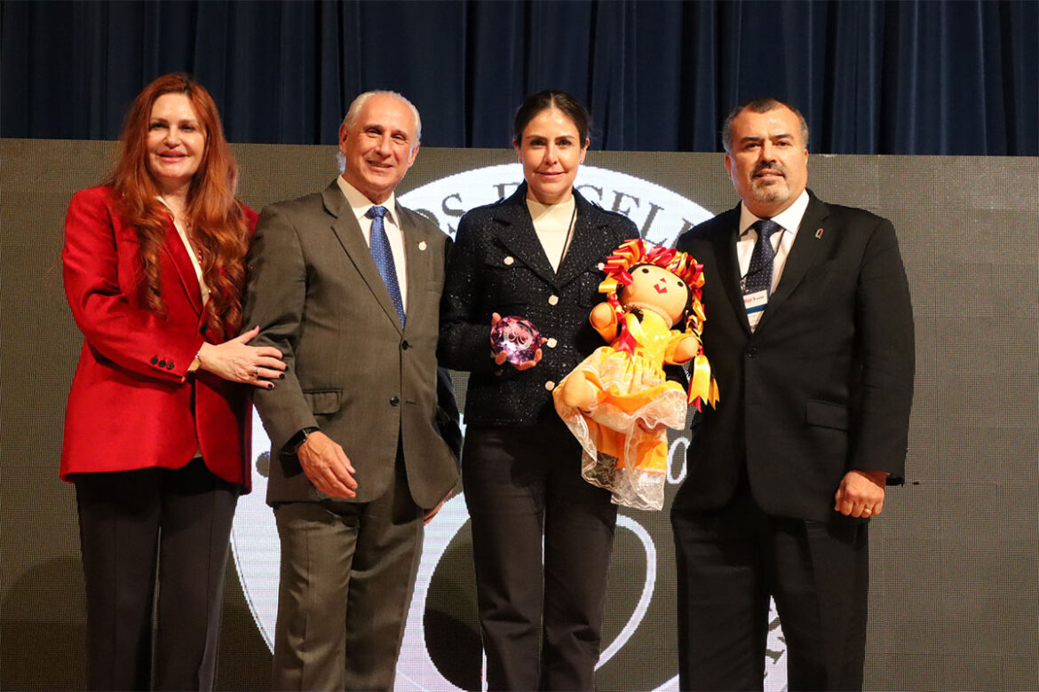 Recibe-Querétaro-Premios-Excelencias-en-FITUR Recibe Querétaro Premios Excelencias en FITUR