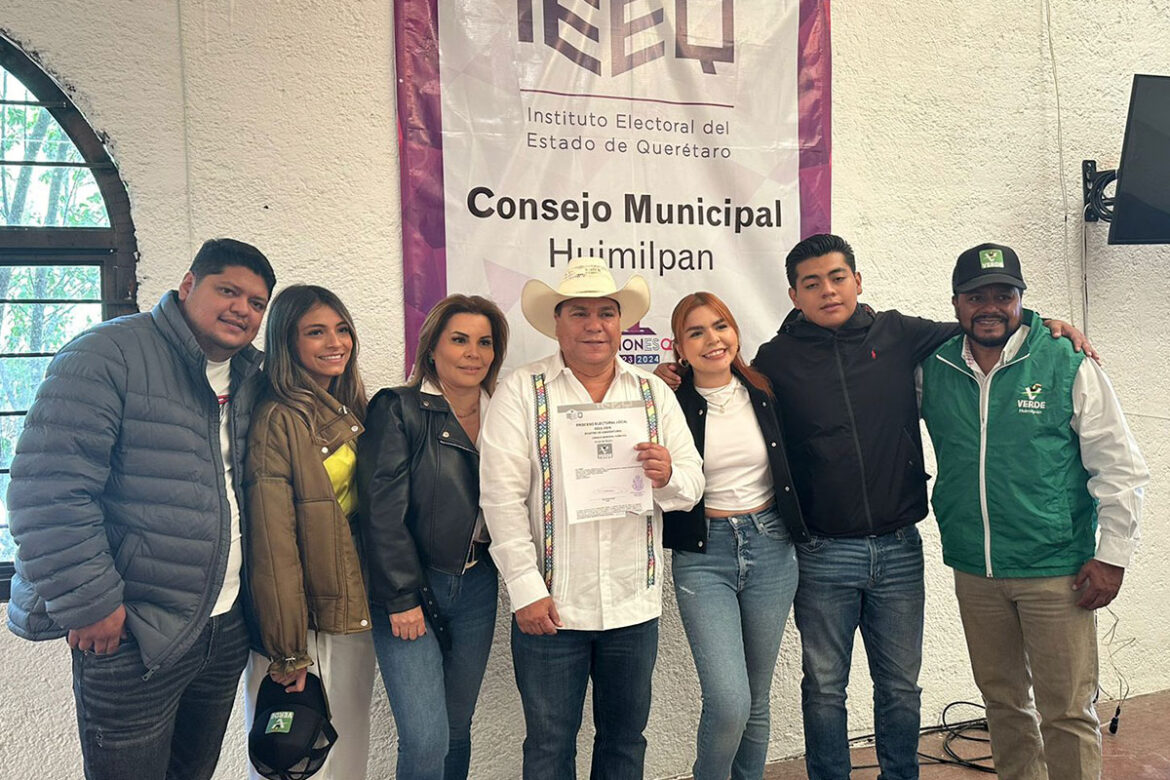 Juan-Guzmán-se-registra-rumbo-a-la-presidencia-municipal-de-Huimilpan Juan Guzmán se registra rumbo a la presidencia municipal de Huimilpan
