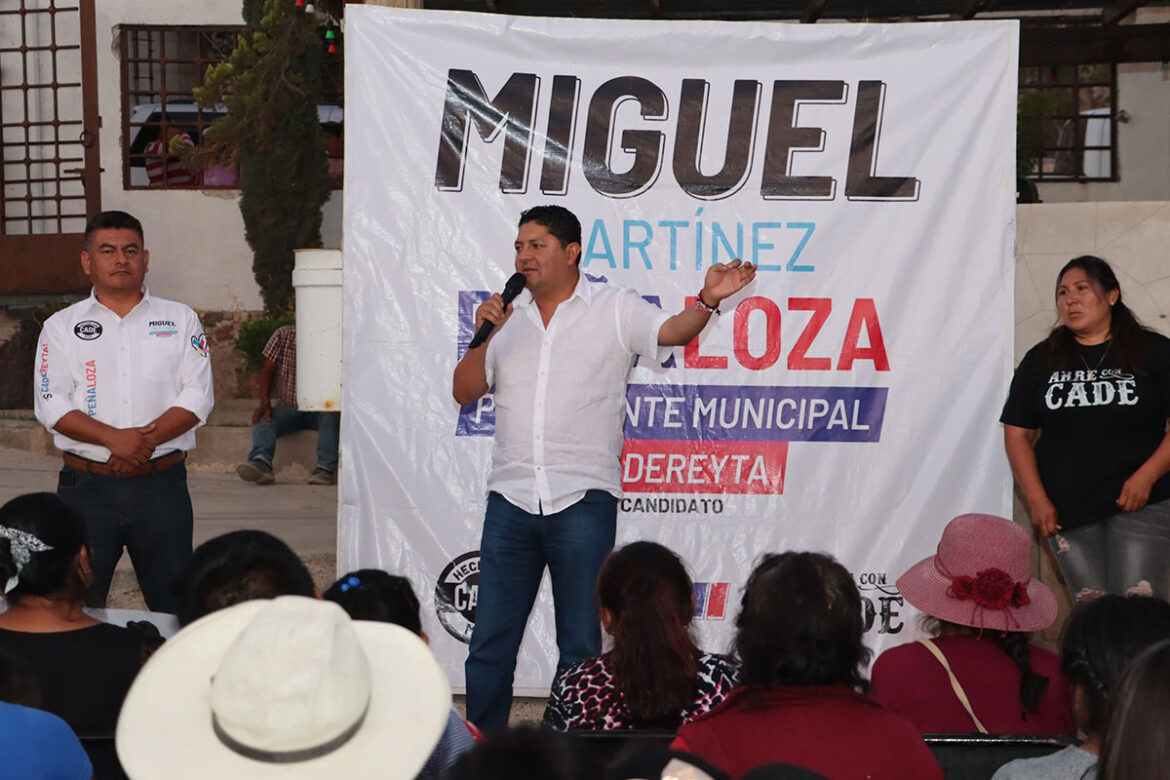 Miguel-Martínez-se-reúne-con-habitantes-de-Cadereyta Miguel Martínez se reúne con habitantes de Cadereyta