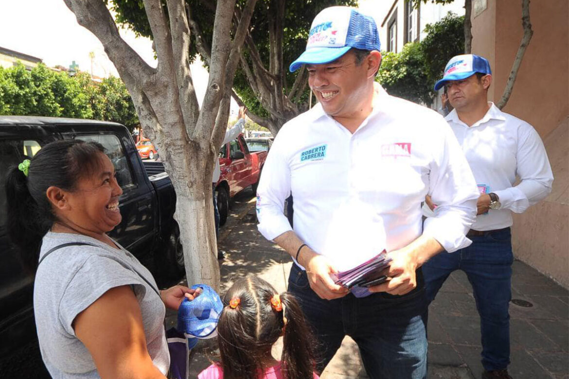 Roberto-Cabrera-va-por-San-Juan-del-Río