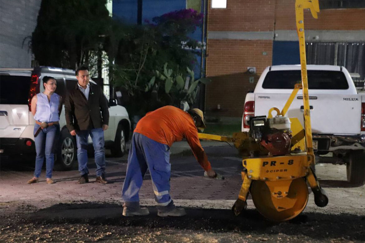 Supervisan-trabajos-de-bacheo-en-el-Municipio-de-Querétaro Supervisan trabajos de bacheo en el Municipio de Querétaro