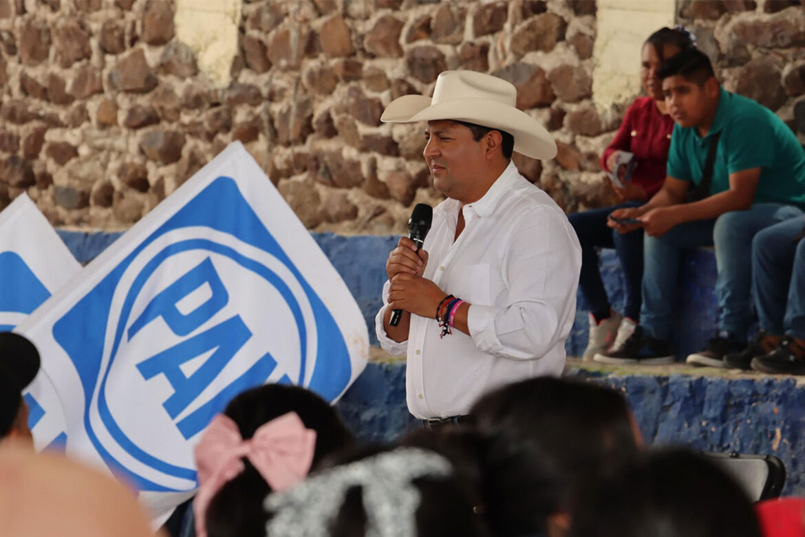 Va-Miguel-Martínez-por-más-apoyo-en-el-sector-educativo Va Miguel Martínez por más apoyo en el sector educativo
