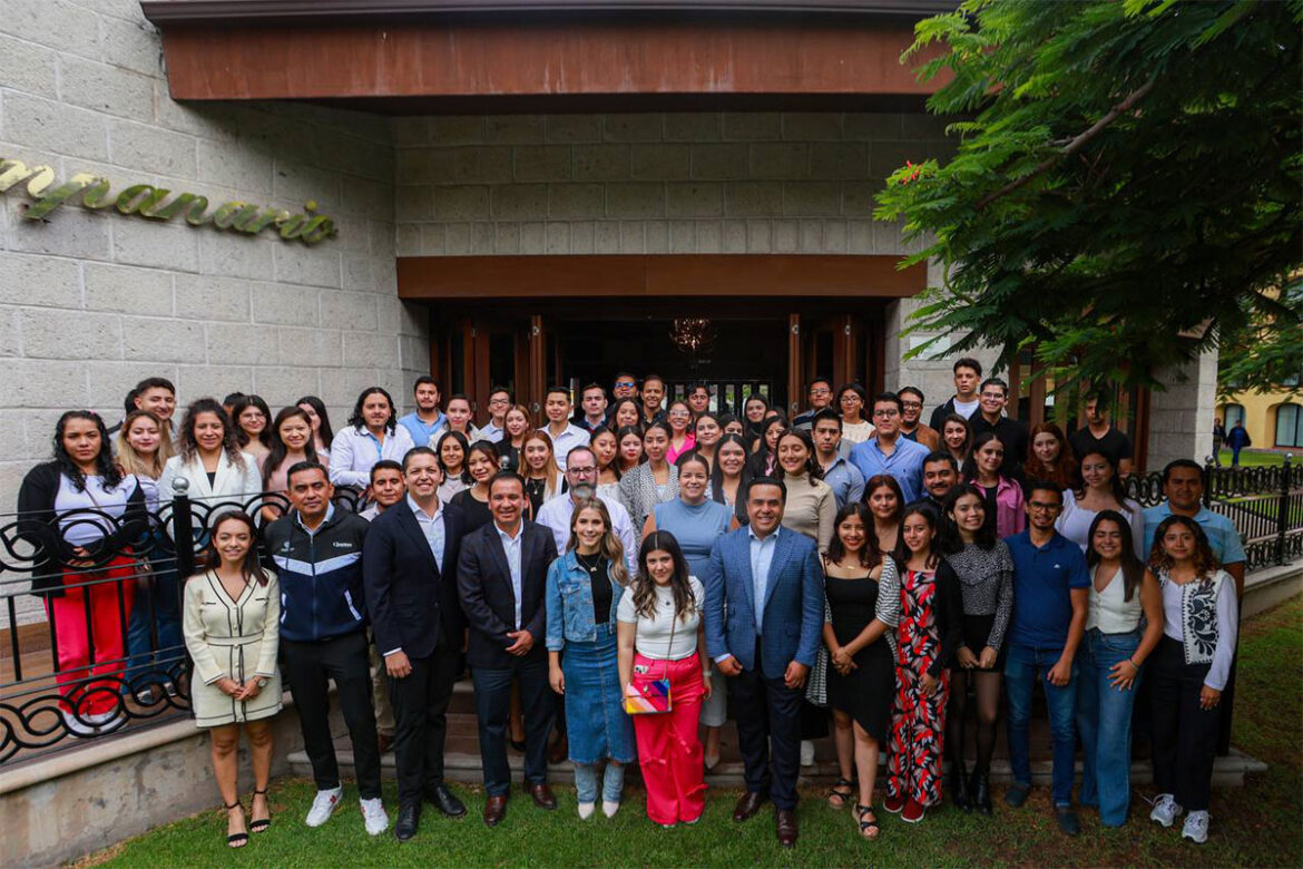 Convive-Luis-Nava-con-jóvenes-de-programas-municipales Convive Luis Nava con jóvenes de programas municipales