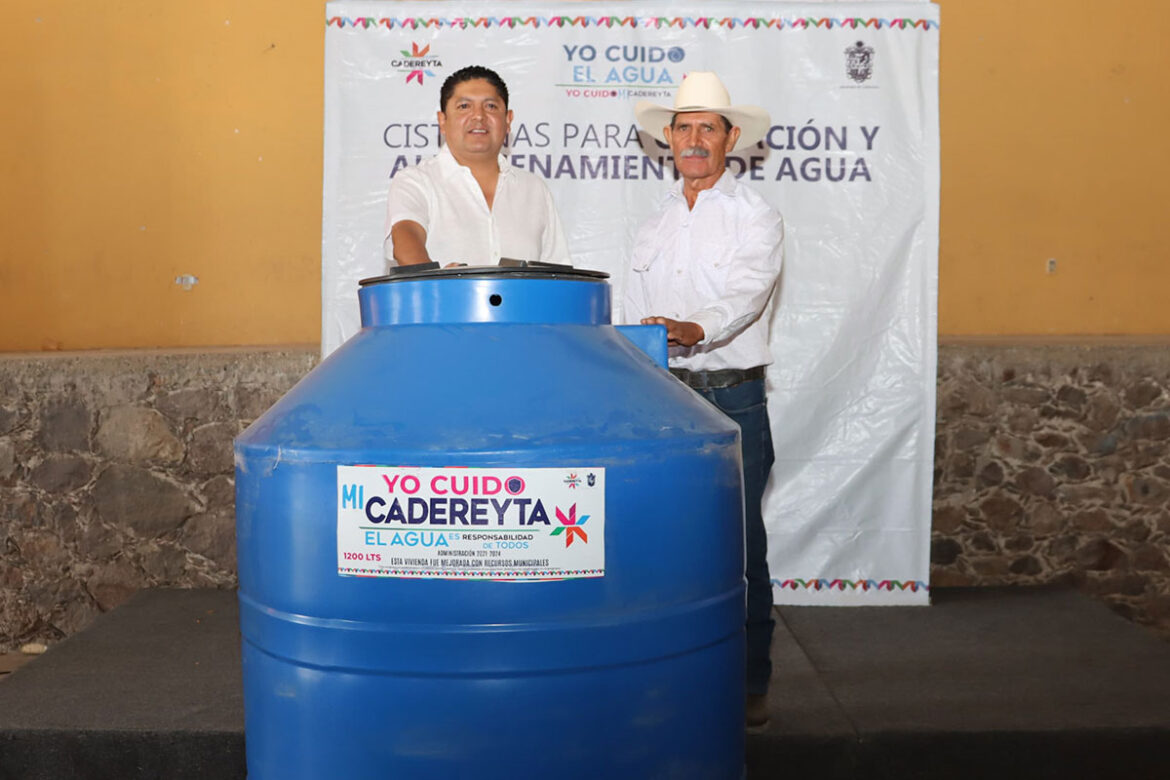 Entrega-Miguel-Martínez-920-cisternas-en-Villa-Guerrero Entrega Miguel Martínez 920 cisternas en Villa Guerrero