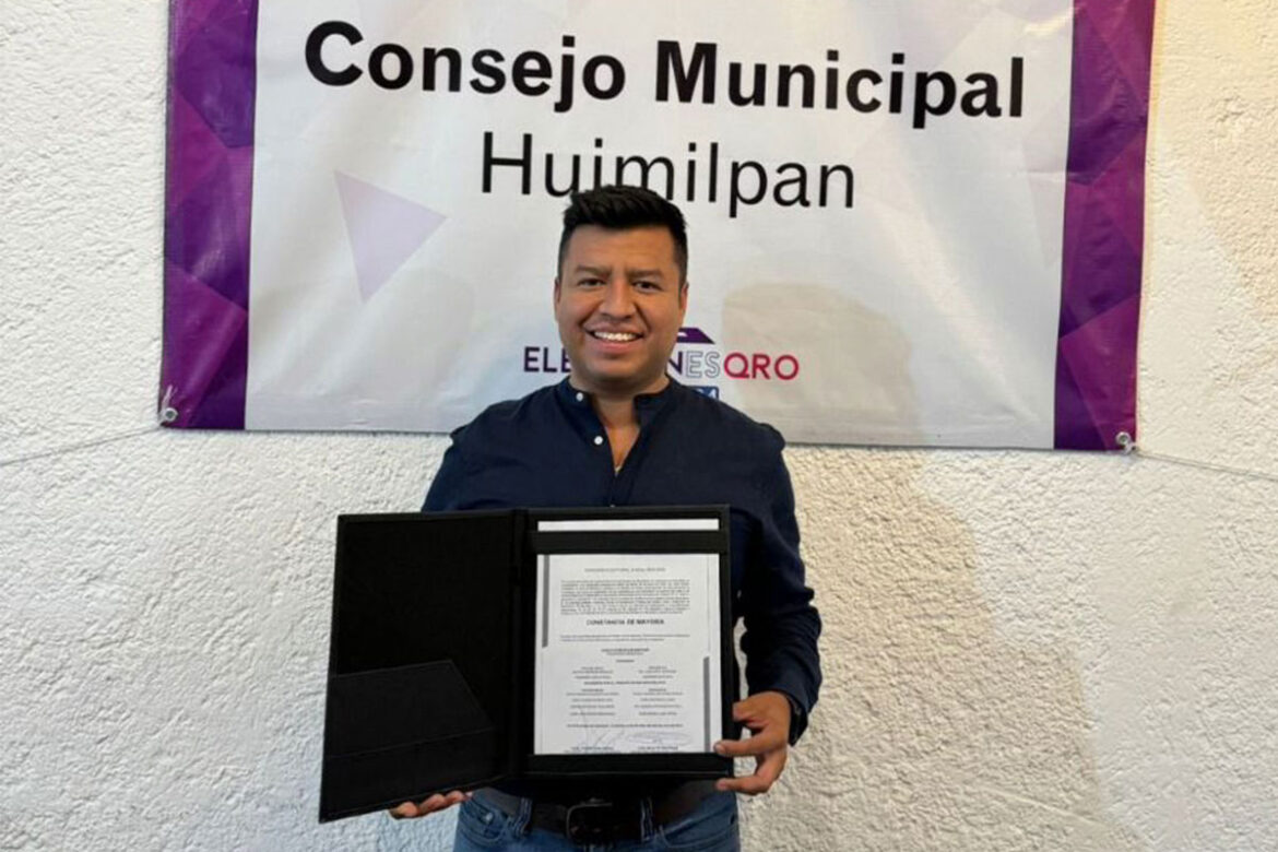 Jairo-Morales-recibe-constancia-de-mayoría-a-Huimilpan Jairo Morales recibe constancia de mayoría a Huimilpan