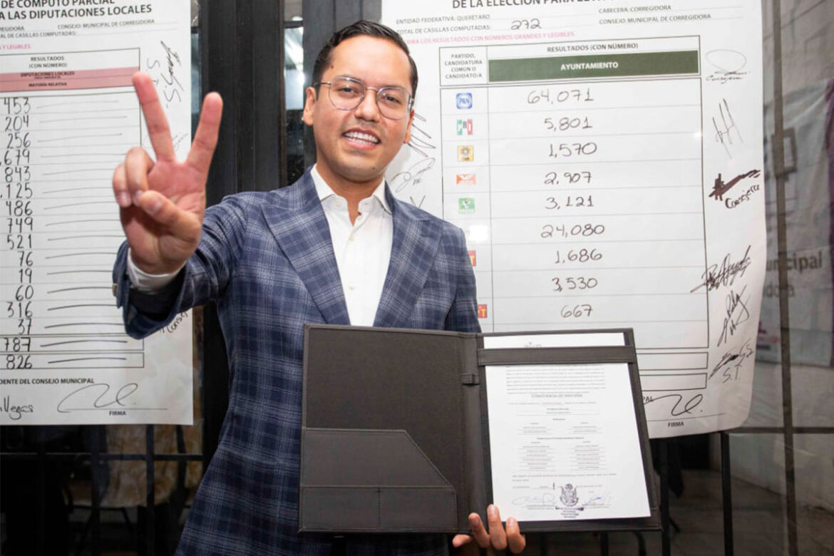 Recibe-Chepe-Guerrero-constancia-de-mayoría-por-el-IEEQ Recibe Chepe Guerrero constancia de mayoría por el IEEQ