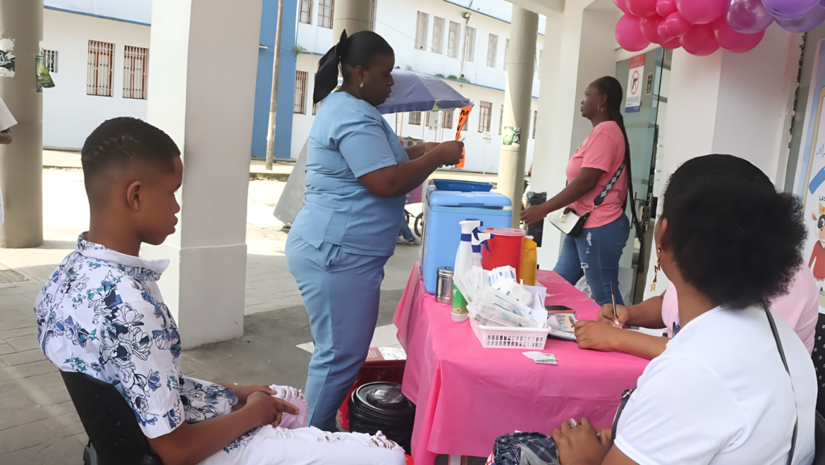 Jornada Nacional de Vacunación en Buenaventura reporta un aumento en la vacunación, con la administración de 80 dosis de VPH