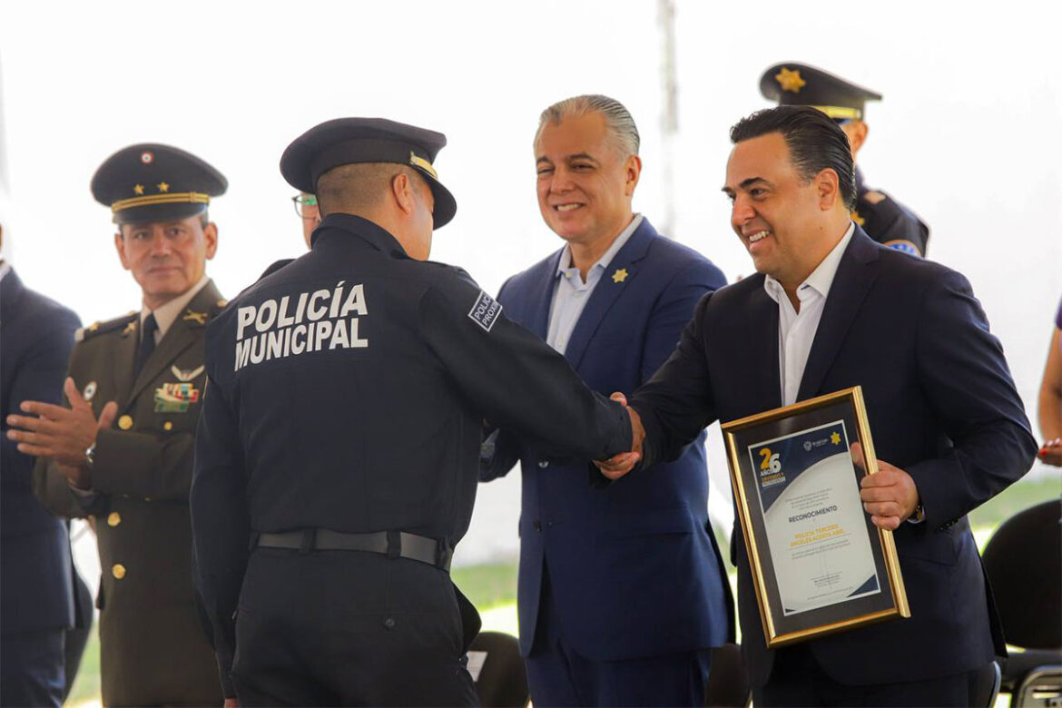 Encabeza-Luis-Nava-aniversario-de-la-Secretaría-de-Seguridad-Pública Encabeza Luis Nava aniversario de la Secretaría de Seguridad Pública