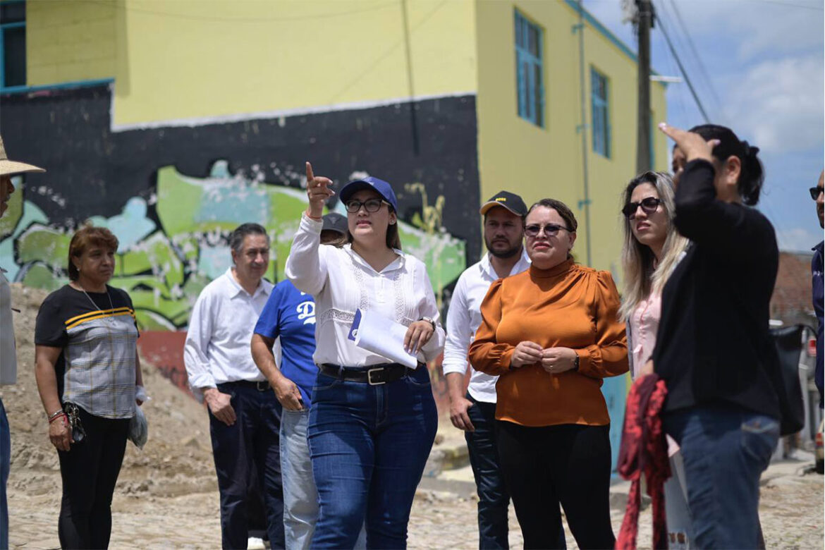 Supervisa titular de Sedesoq obras en San Juan del Río