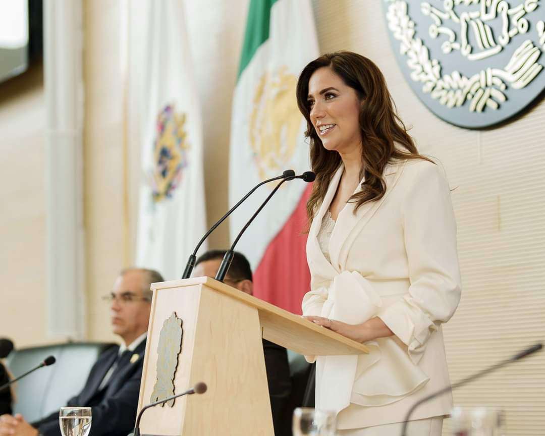 Libia-Dennise-toma-protesta-como-primera-Gobernadora-de-Guanajuato