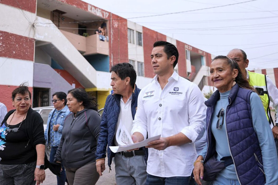 'Felifer' Macías atiende necesidades vecinales