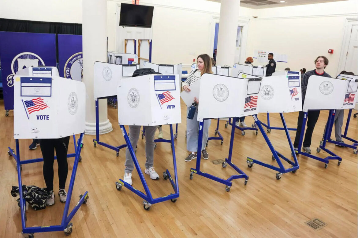 Estados-Unidos-vota-en-unas-elecciones-reñidas-1 Estados Unidos vota en unas elecciones reñidas