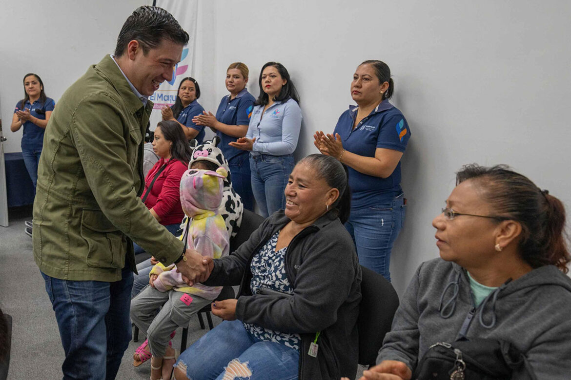 Rodrigo-Monsalvo-entrega-apoyos-a-población-vulnerable Rodrigo Monsalvo entrega apoyos a población vulnerable