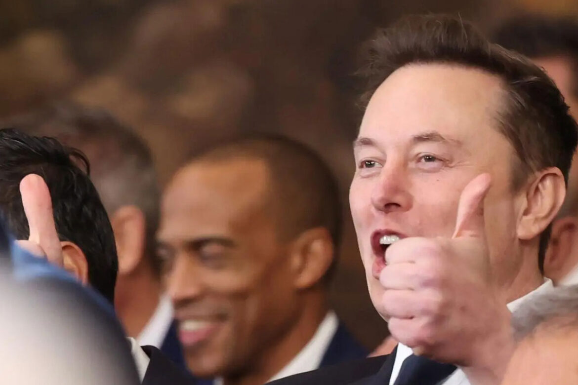 Elon-Musk-considera-que-2025-será-un-“año-crucial”-para-Tesla Elon Musk considera que 2025 será un “año crucial” para Tesla