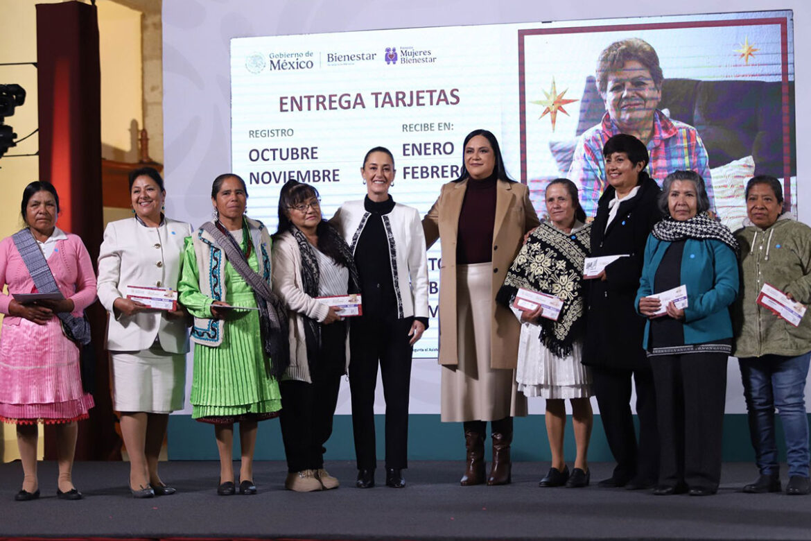 Sheinbaum-entrega-primeras-tarjetas-Pensión-Mujeres-Bienestar Sheinbaum entrega primeras tarjetas Pensión Mujeres Bienestar