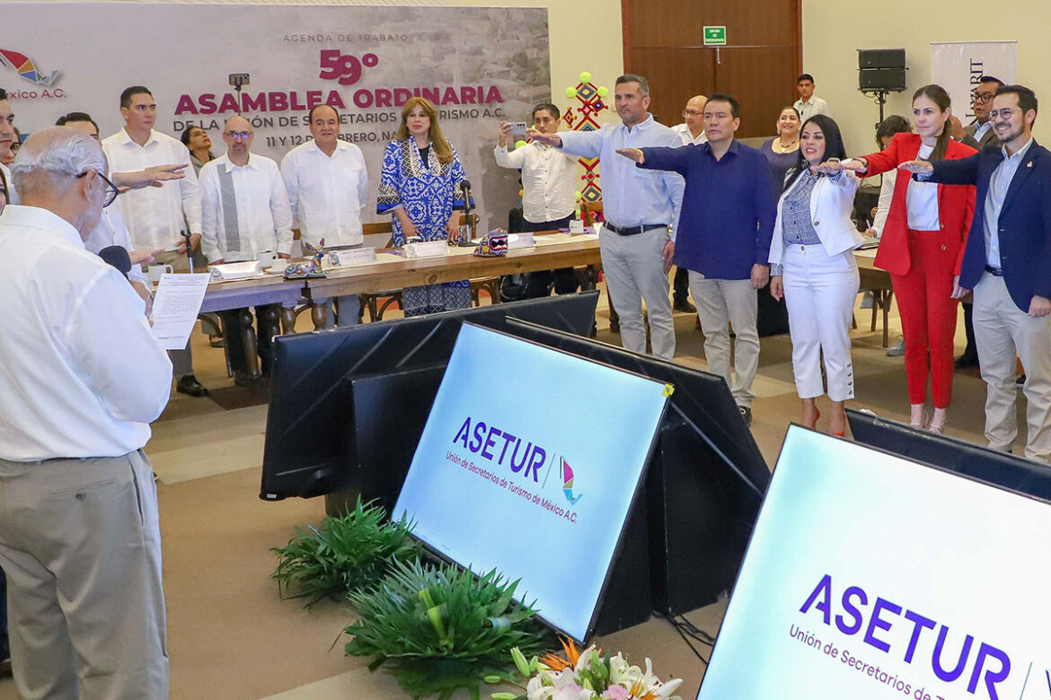 Asume Adriana Vega la vicepresidencia de zona centro de la Asetur