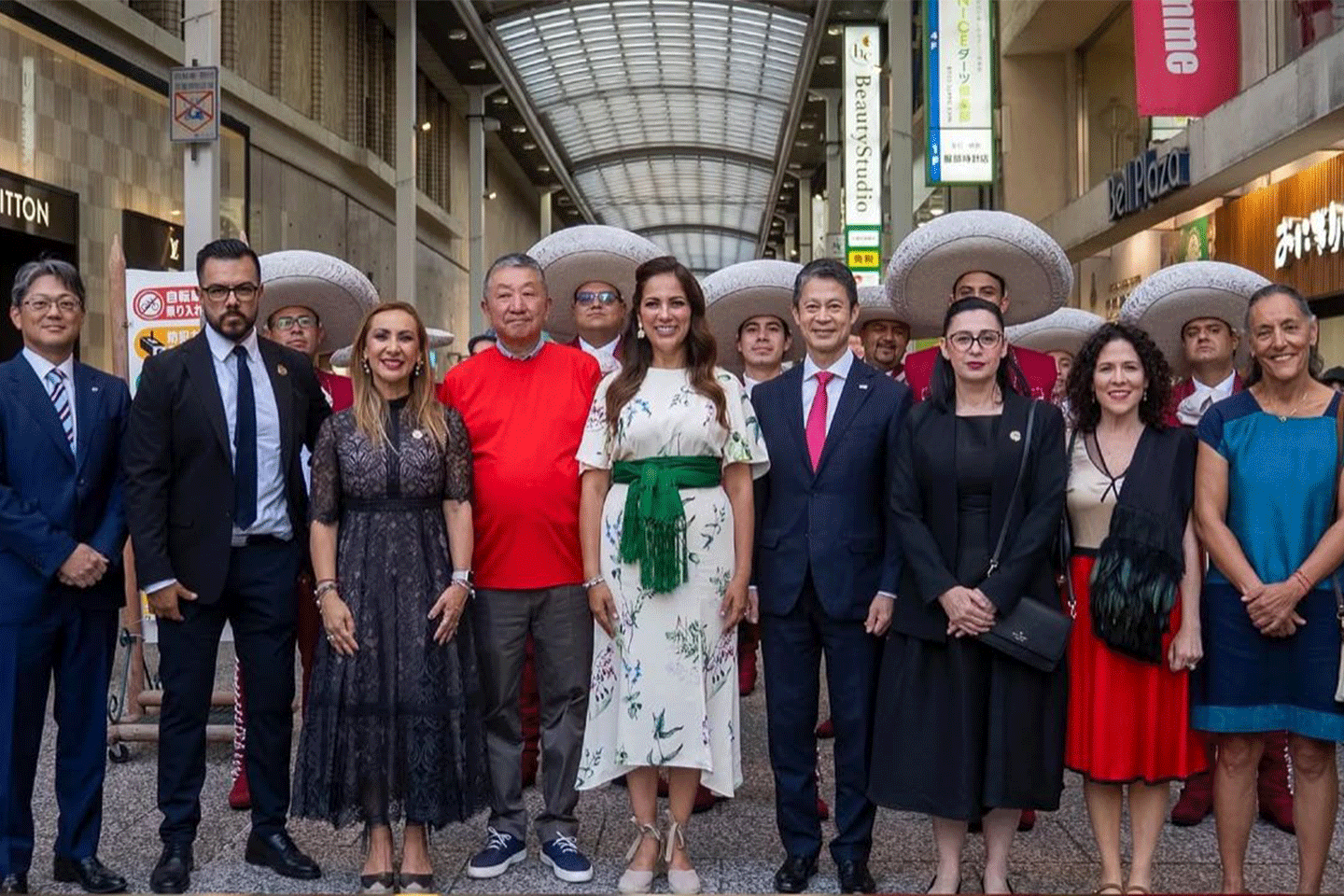 Libia-Dennise-inicia-gira-de-trabajo-en-Japón Libia Dennise inicia gira internacional de trabajo en Japón