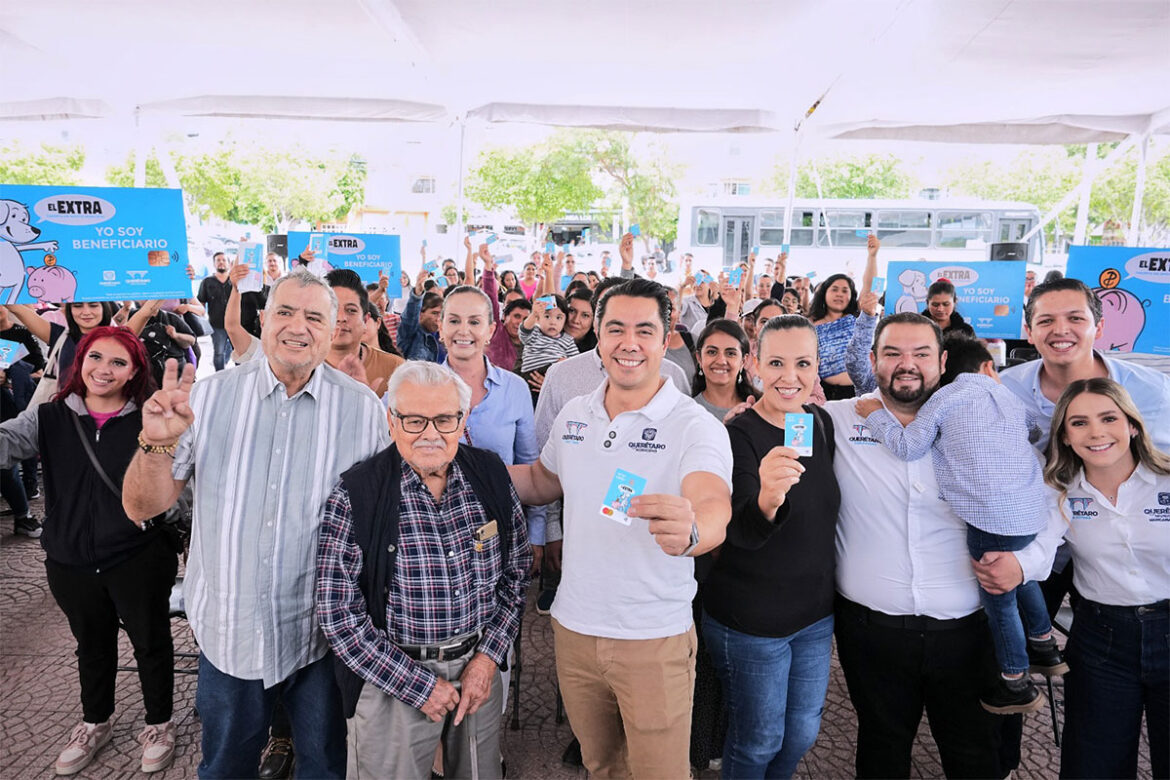‘Felifer’-continúa-entrega-de-apoyos-del-programa-‘El-Extra’ 'Felifer' continúa entrega de apoyos del programa 'El Extra'