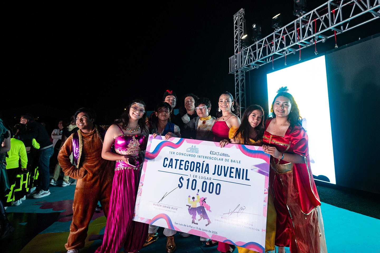 San-Luis-de-la-Paz-brilló-con-su-1er-Concurso-Interescolar-de-Baile-2025 San Luis de la Paz brilló con su 1er Concurso Interescolar de Baile 2025