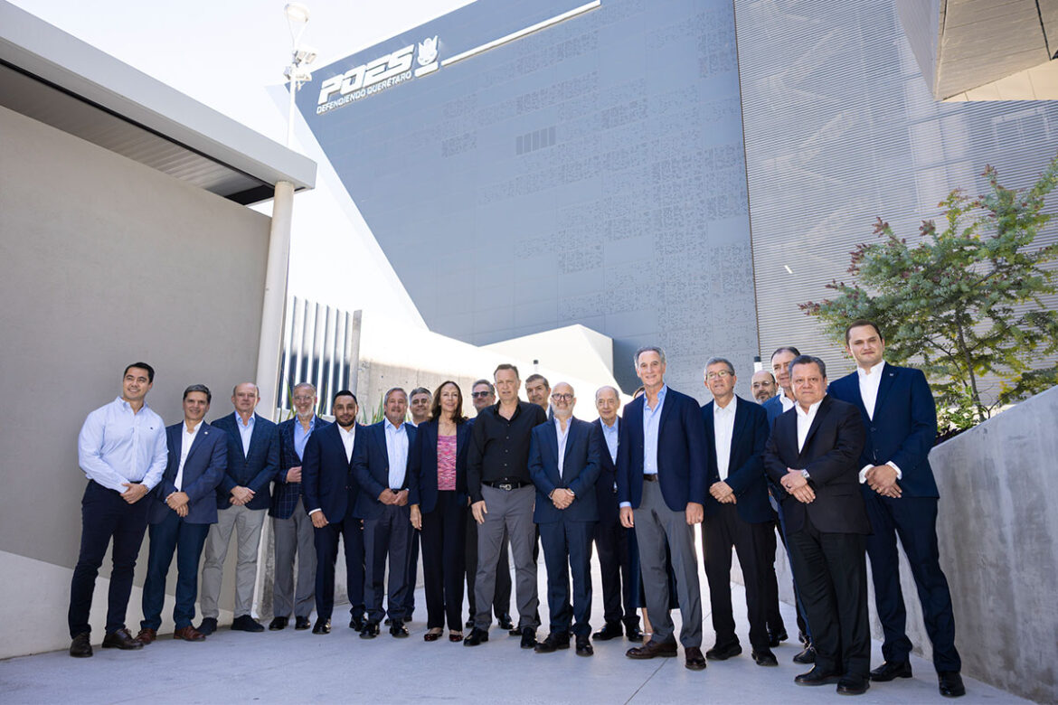 Mauricio Kuri se reúne con el Consejo de Grupo Santander