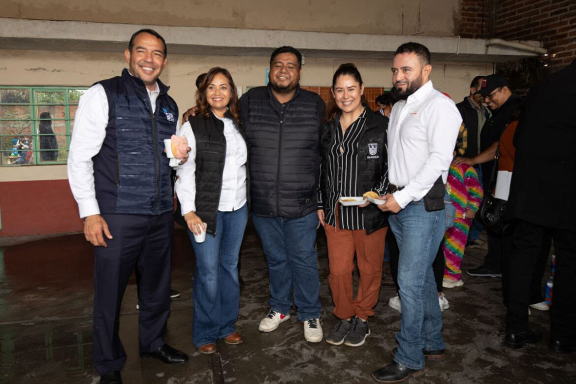 Roberto Cabrera encabeza Jornada de Desarrollo Social en Paso de Mata