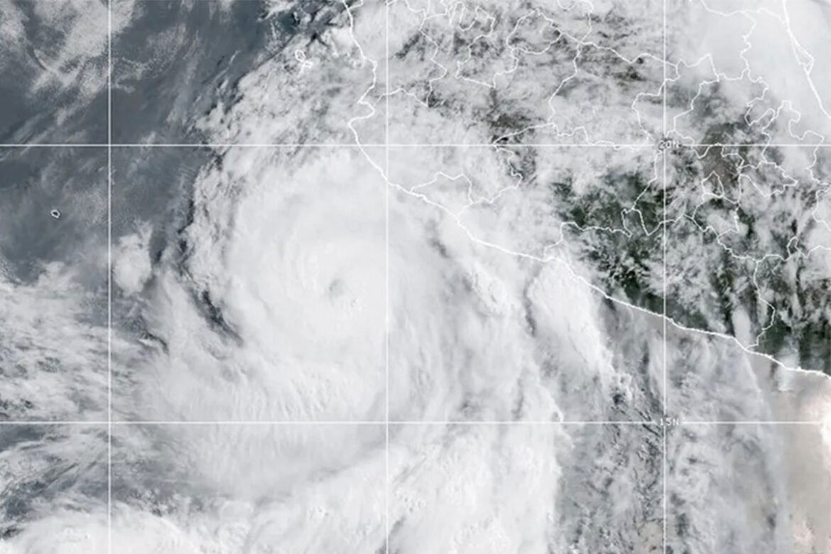 ‘Flossie’ ya es huracán categoría 2