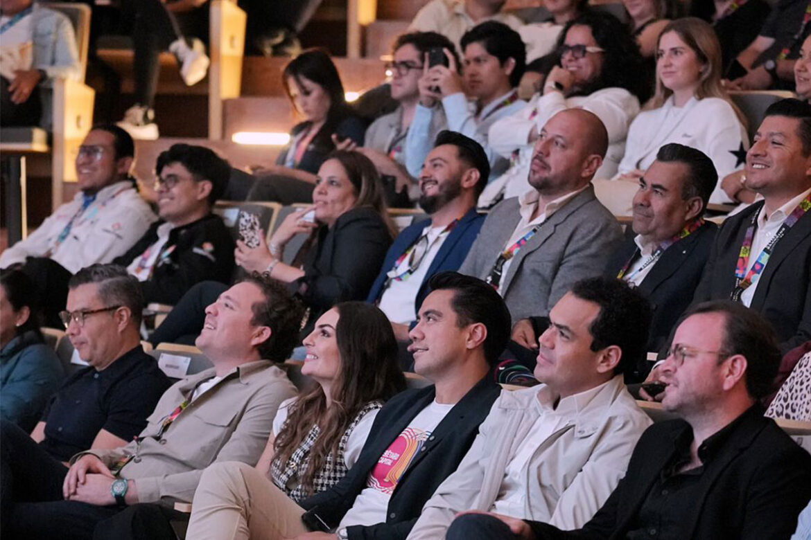 Asiste-Felifer-Macías-a-coloquio-de-‘Cities-Branding-Summit-’25’ El alcalde Felifer Macías, asistió a la conferencia del actor e influencer Alan Estrada, en el marco del 'Cities Branding Summit ’25'