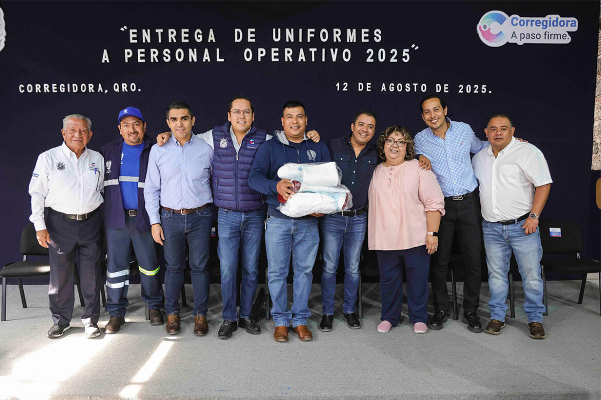 ‘Chepe’-entrega-uniformes-y-equipo-a-trabajadores-operativos-1 'Chepe' entrega uniformes y equipo a trabajadores operativos