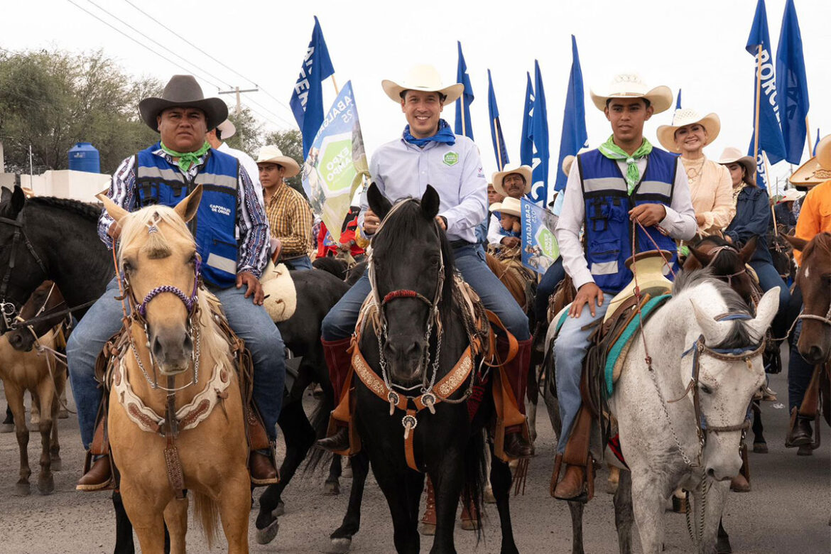 Rodrigo-Monsalvo-encabezó-la-cabalgata-de-la-Expo-Campo Rodrigo Monsalvo encabezó la cabalgata de la Expo Campo