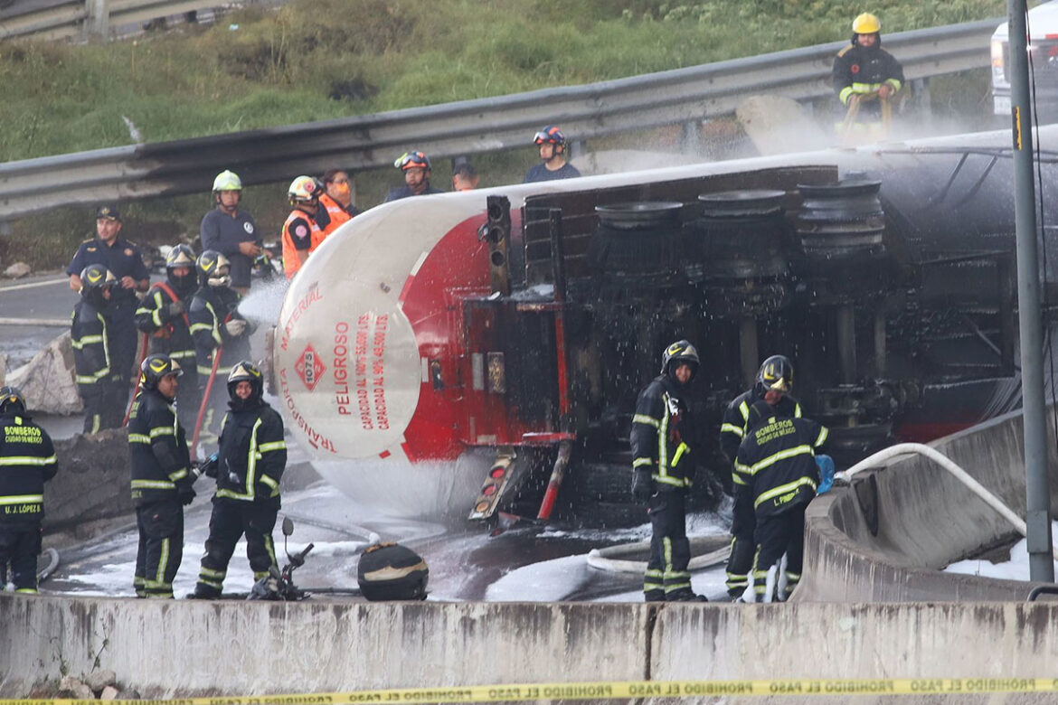 Suman-ocho-muertos-por-explosión-de-pipa-en-Iztapalapa;-CDMX-promete-justicia Suman ocho muertos por explosión de pipa en Iztapalapa; CDMX promete justicia