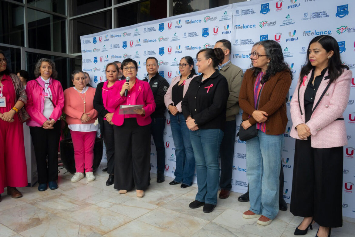 Da-inicio-la-Jornada-la-UAQ-se-viste-de-rosa Da inicio la Jornada la UAQ se viste de rosa