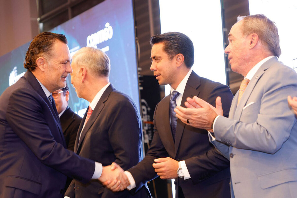 ‘Felifer’-asiste-a-la-inauguración-del-Congreso-del-Comercio-Exterior-Mexicano 'Felifer' asiste a la inauguración del Congreso del Comercio Exterior Mexicano