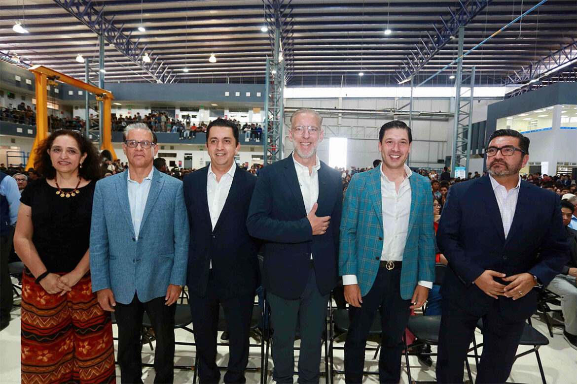 Inauguran Congreso Internacional de Innovación Aeroespacial