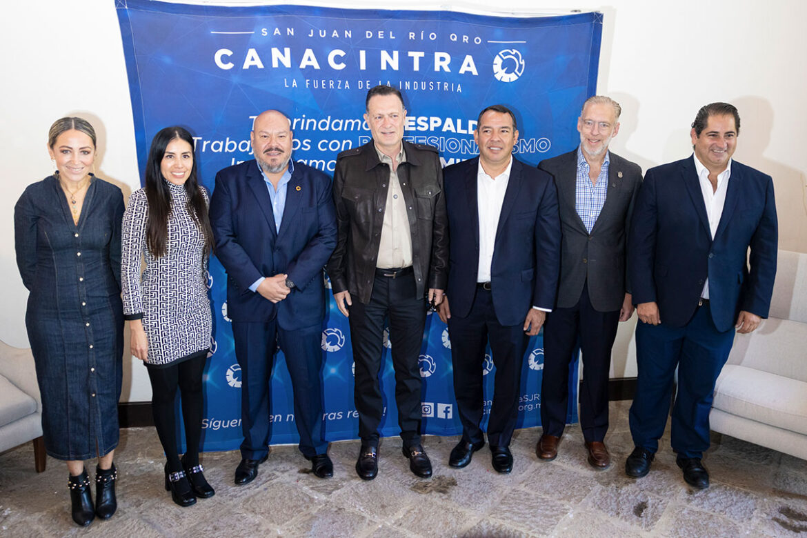 Kuri-distingue-a-empresarios-de-San-Juan-del-Río Kuri distingue a empresarios de San Juan del Río