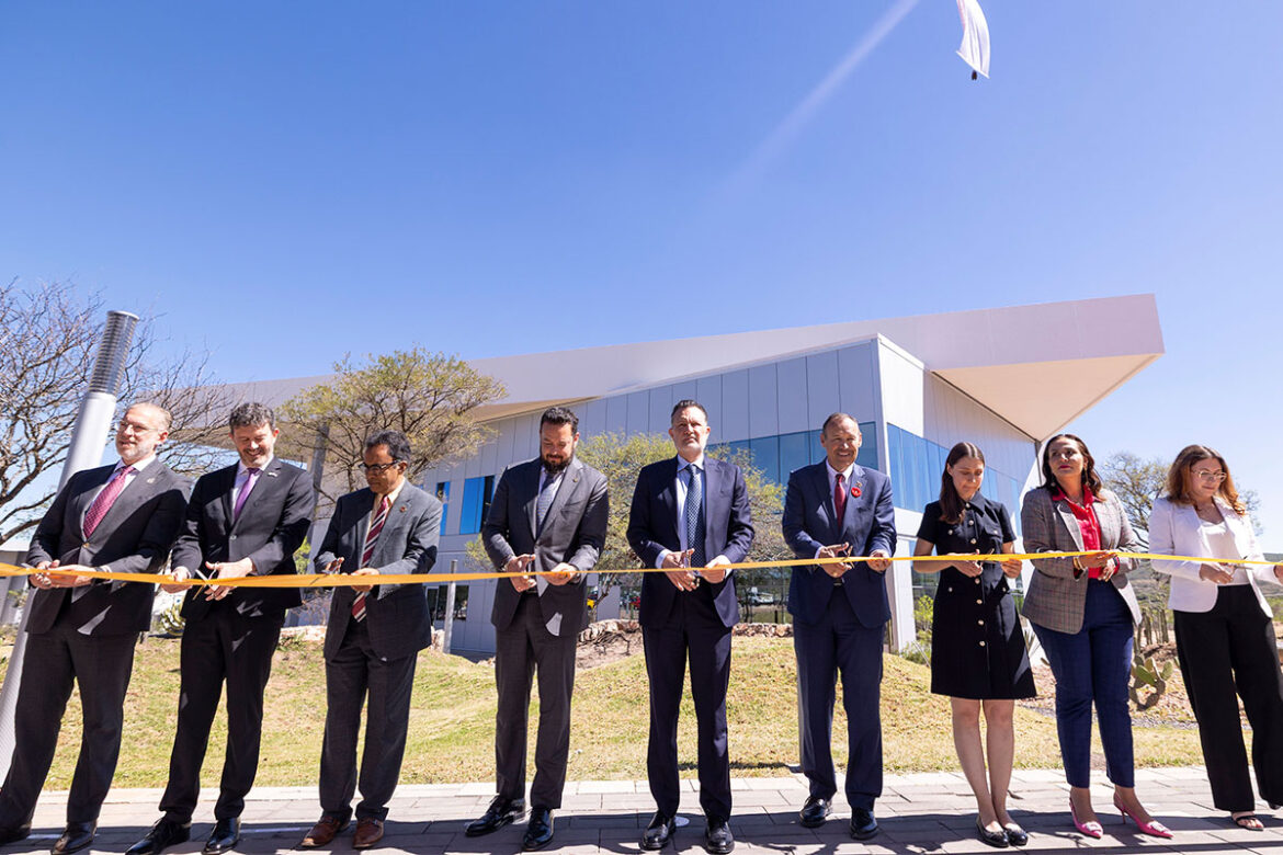 Inauguran edificio en la Texas State University México