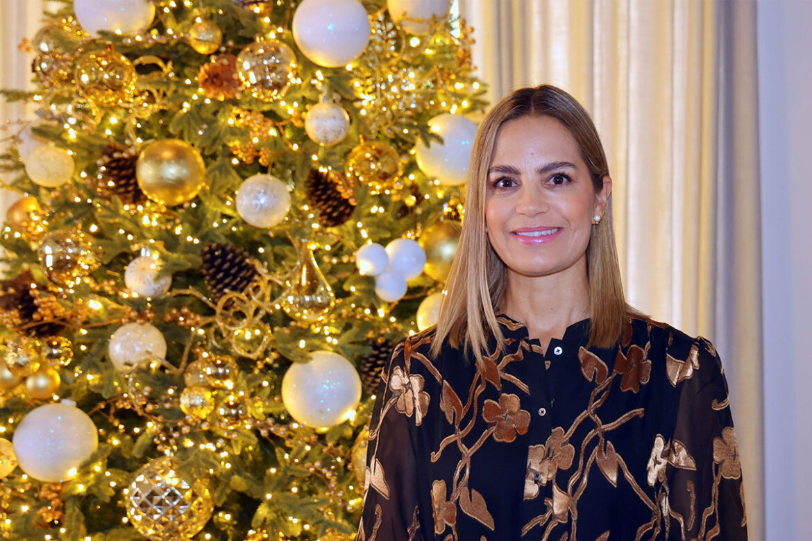 Car Herrera comparte buenos deseos para las familias queretanas