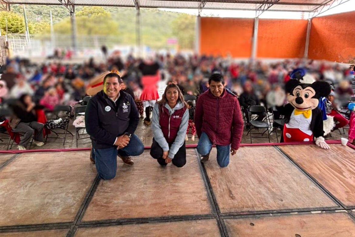 Celebra SEDIF posada navideña en Cadereyta