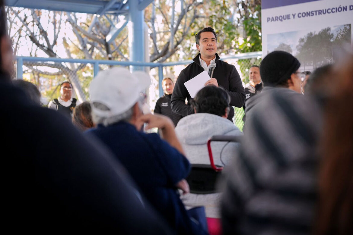 Felifer entrega rehabilitación del parque en la colonia Patria Nueva