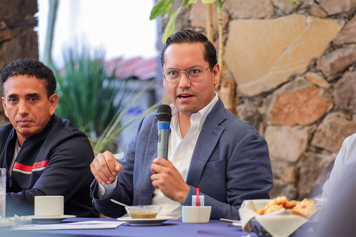 Chepe Guerrero anuncia rehabilitación de vialidad