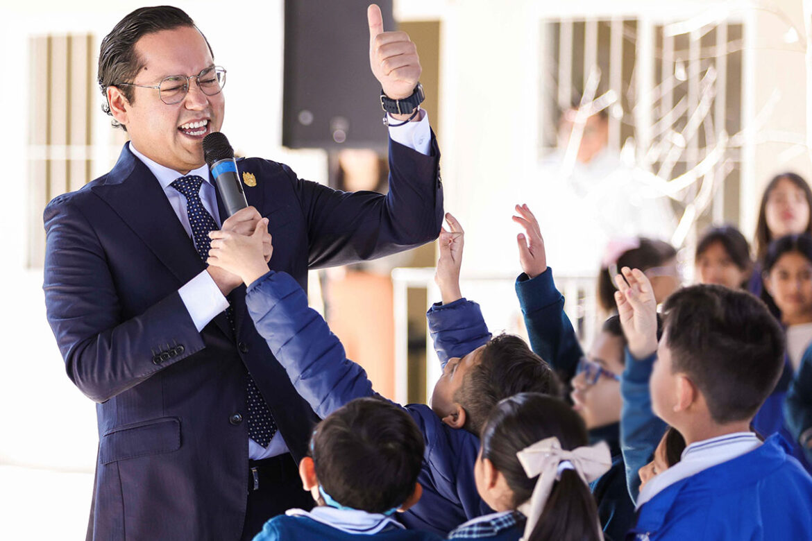 Chepe Guerrero fortalece alimentación escolar en Corregidora