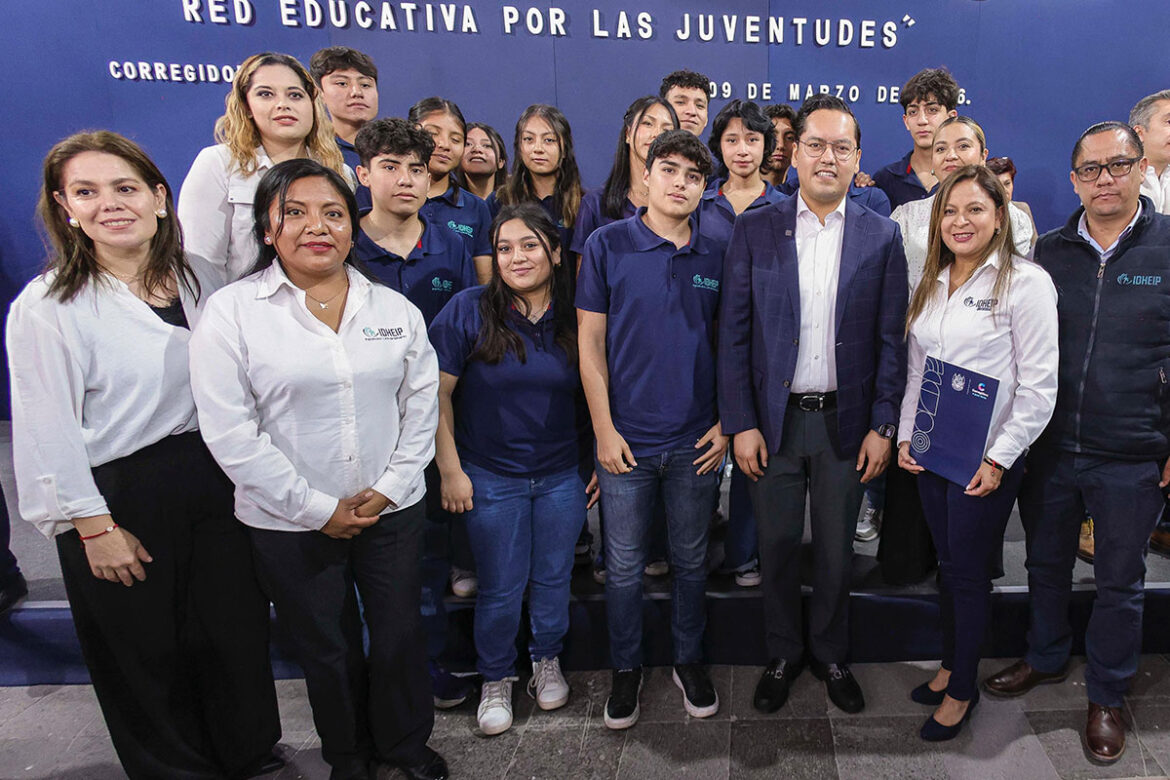 Chepe Guerrero reafirma convenio en favor de las juventudes de Corregidora