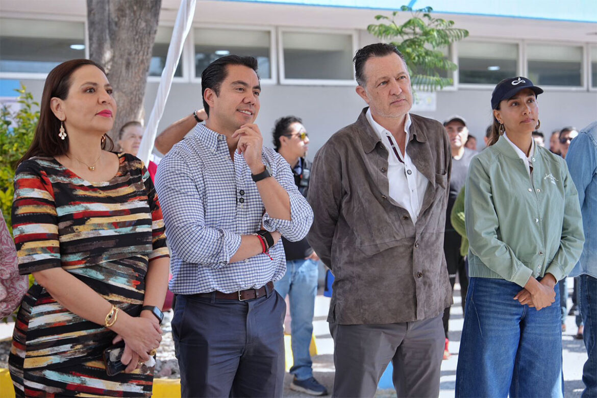 Mauricio Kuri entrega infraestructura deportiva