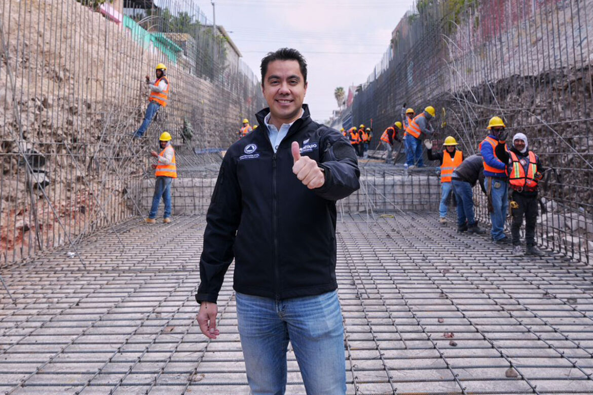 Presenta Felifer Macías avances en las obras del dren Peñuelas