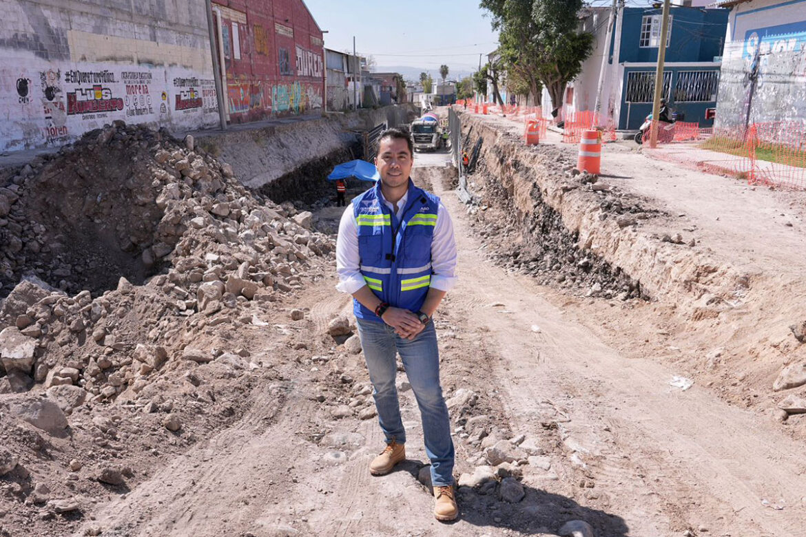 Supervisa Felifer Macías obra hidrosanitaria y pluvial