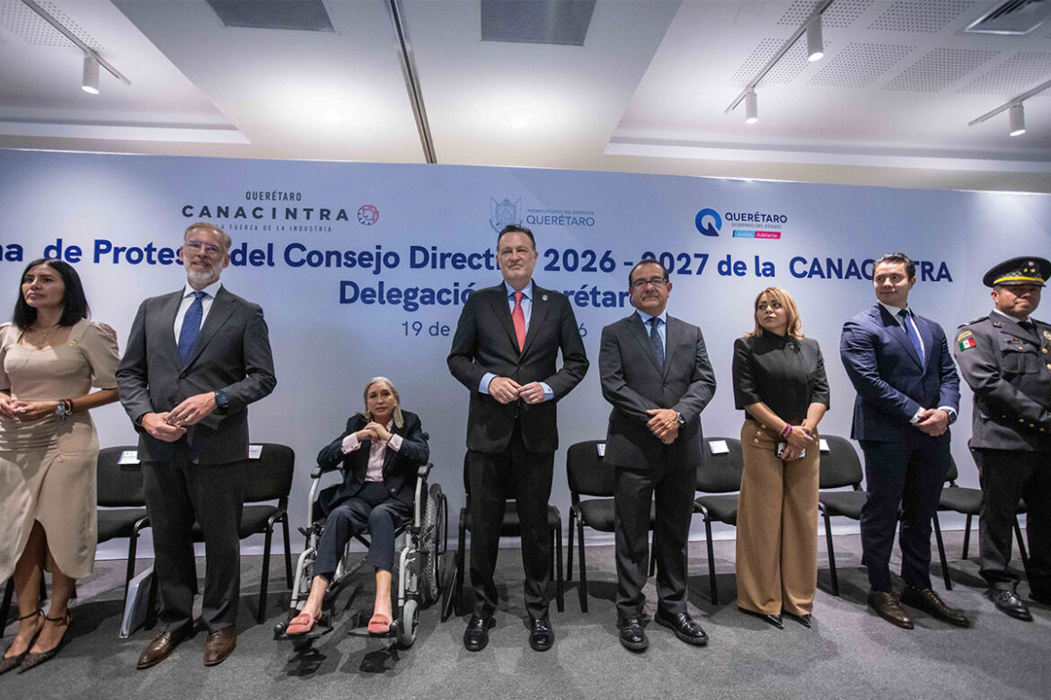 Toma protesta el Consejo Directivo de la CANACINTRA Querétaro