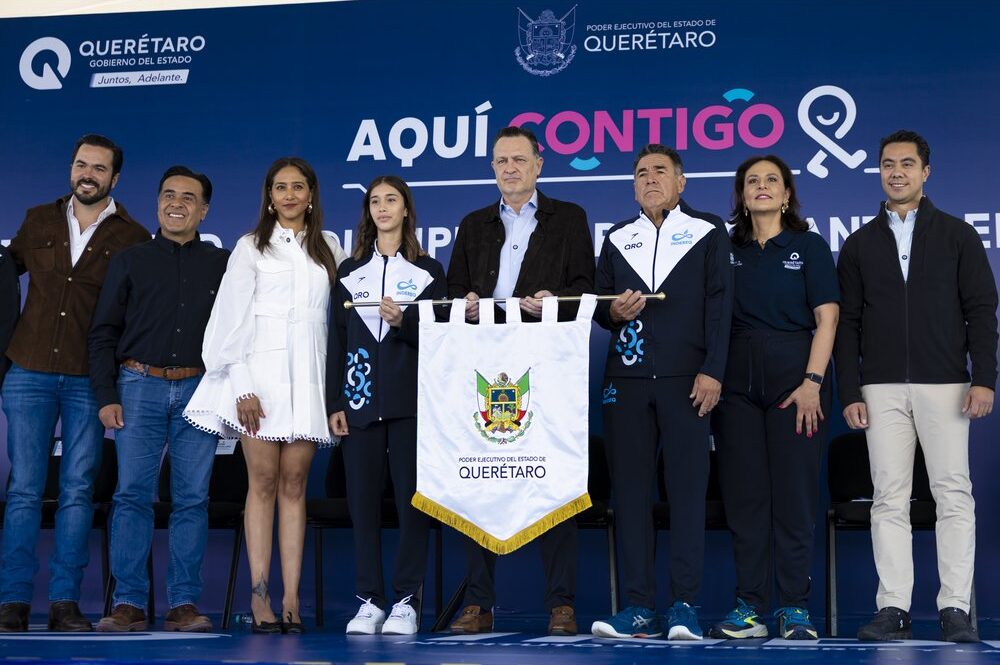 Mauricio Kuri abandera a 800 atletas queretanos rumbo a Olimpiada Nacional 2026